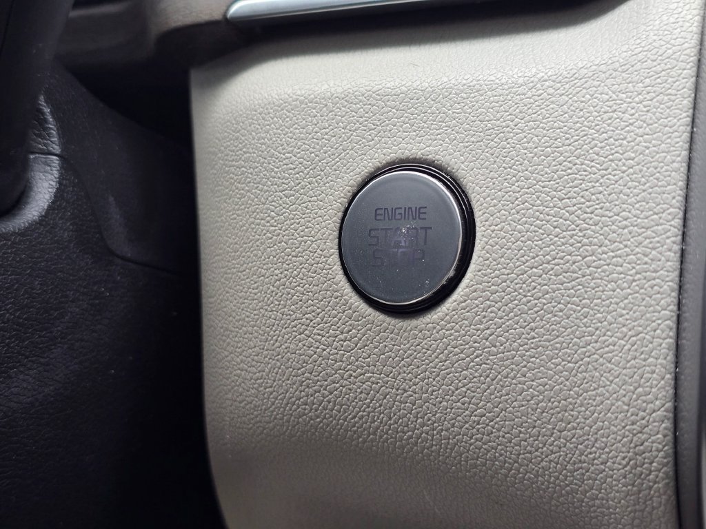Certified 2023 Kia Sorento S w/ Panoramic Sunroof Package AWD/4WD image 19