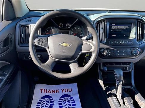 Used 2022 Chevrolet Colorado W/T w/ WT Convenience Package AWD/4WD image 5