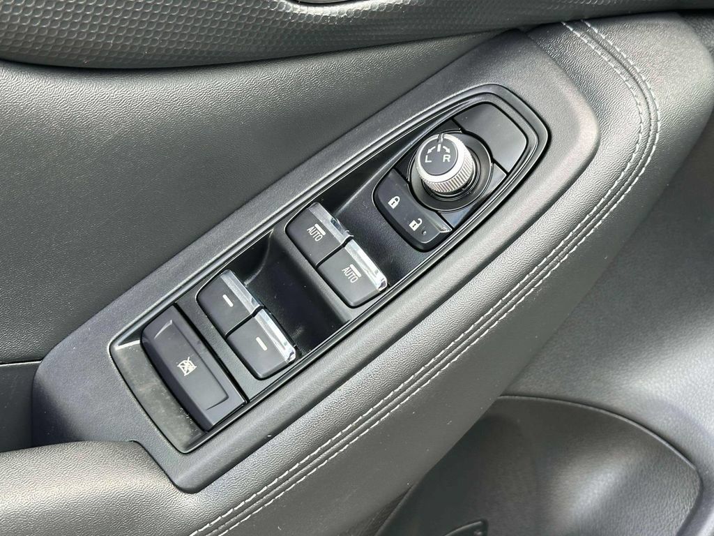 Used 2020 Subaru Forester Limited AWD/4WD image 15