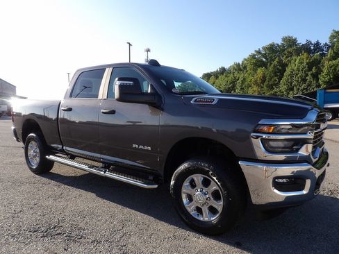 Used 2026 RAM 2500 Big Horn AWD/4WD image 10