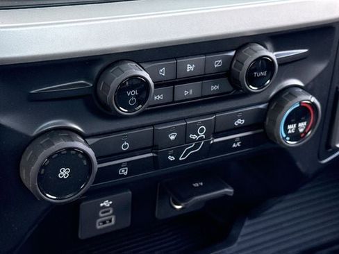 New 2024 Ford F550 4x4 Regular Cab Super Duty image 18