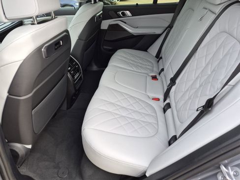 New 2026 BMW X5 sDrive40i w/ Climate Comfort Package image 31