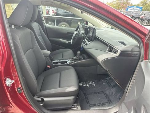Used 2024 Toyota Corolla LE FWD image 29
