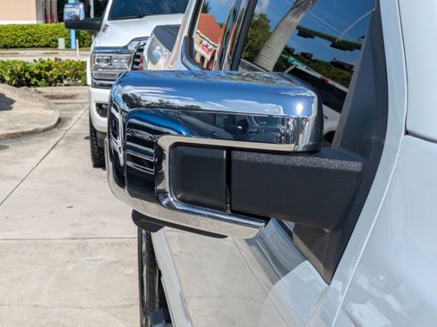 Used 2025 Ford F150 Lariat w/ Equipment Group 501A Mid AWD/4WD image 10