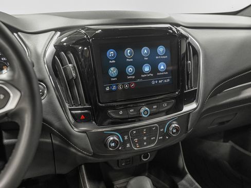 Used 2023 Chevrolet Traverse LT w/ LT Premium Package image 22