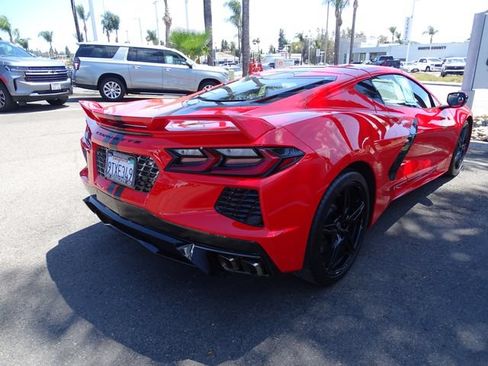 Used 2021 Chevrolet Corvette Stingray Coupe w/ Z51 Performance Package RWD image 4