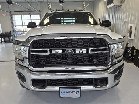 Used 2021 RAM 5500 Tradesman w/ Chrome Appearance Group AWD/4WD image 6