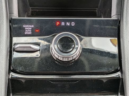 Used 2023 Jeep Grand Cherokee L Limited AWD/4WD image 33