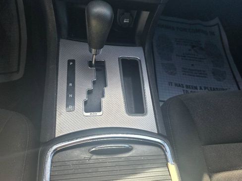 Used 2013 Dodge Charger SE w/ Sport Appearance Group image 16