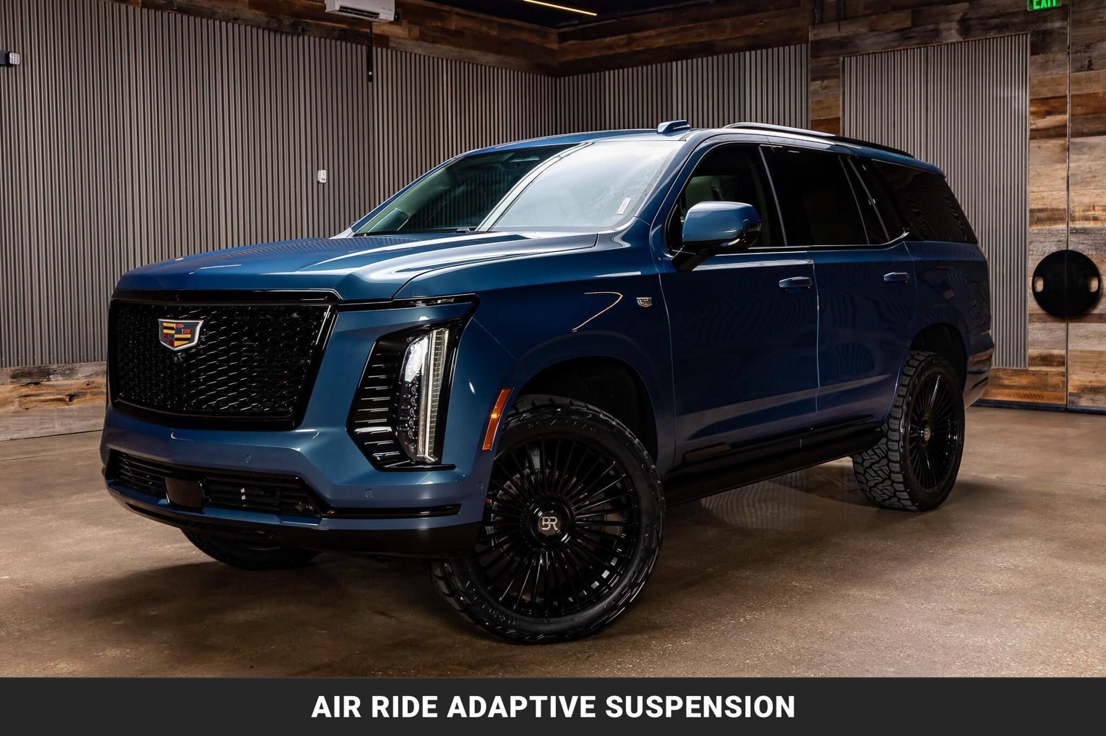 Used 2025 Cadillac Escalade Sport Platinum AWD/4WD image 5