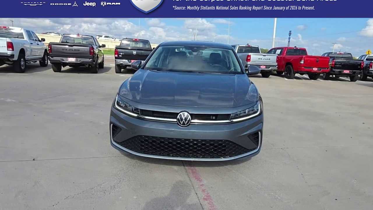 Used 2025 Volkswagen Jetta SE FWD image 3