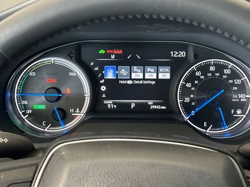 Used 2023 Toyota Venza XLE AWD/4WD image 23