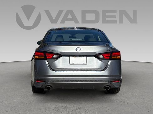 Used 2022 Nissan Altima 2.5 SR image 17