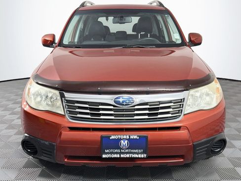 Used 2010 Subaru Forester 2.5X Premium AWD/4WD image 2