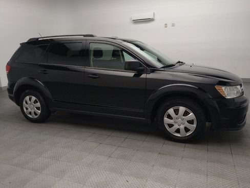 Used 2018 Dodge Journey SE w/ Connectivity Group FWD image 11