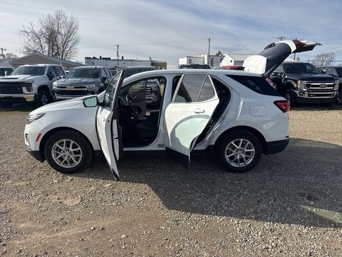 Used 2022 Chevrolet Equinox LT image 30