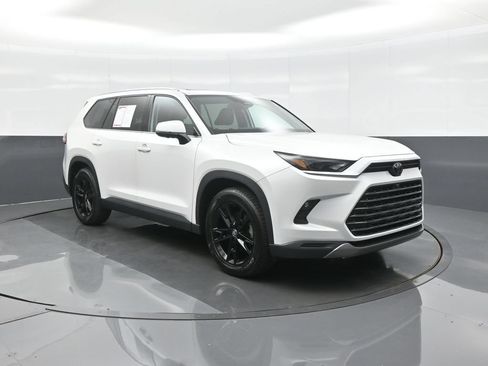 Used 2024 Toyota Grand Highlander AWD image 1