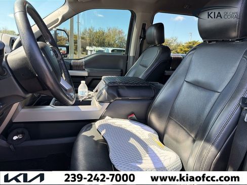 Used 2018 Ford F250 Lariat w/ Chrome Package image 21