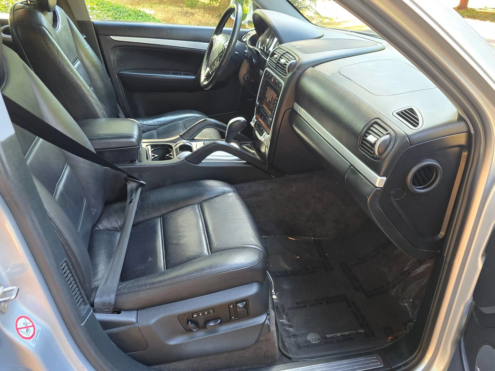 Used 2004 Porsche Cayenne S AWD/4WD image 11