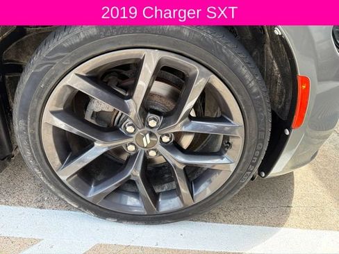Used 2019 Dodge Charger SXT w/ Plus Group RWD image 2