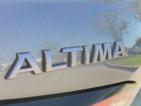Certified 2024 Nissan Altima 2.5 SV image 11