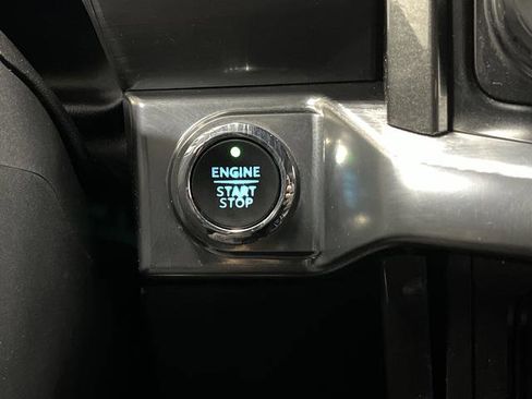 Used 2021 Ford F150 Lariat w/ Equipment Group 502A High image 23