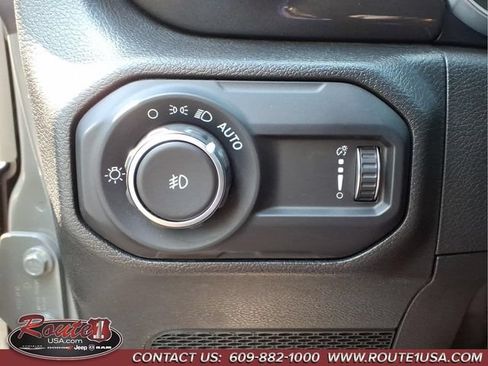 Used 2023 Jeep Wrangler Unlimited Rubicon 392 w/ Xtreme Recon 35" Tire Package AWD/4WD image 23