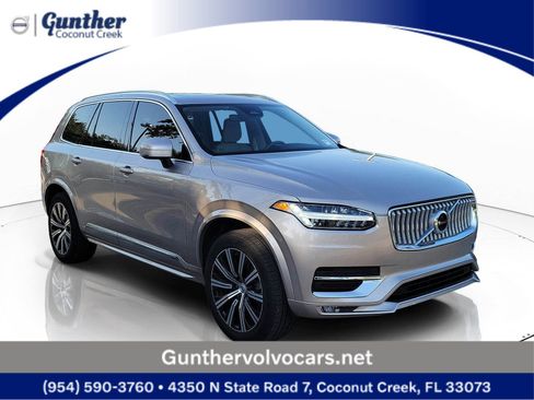 Certified 2025 Volvo XC90 B6 Core AWD/4WD image 1