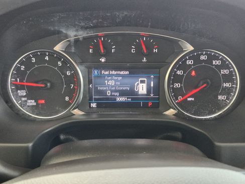 Used 2023 GMC Acadia SLE w/ Driver Convenience Package FWD image 11