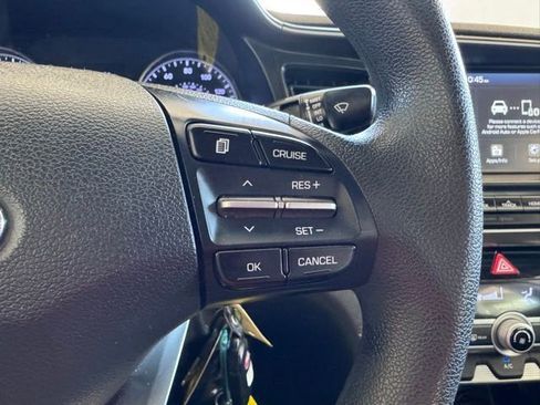 Used 2020 Hyundai Elantra SEL w/ Cargo Package (C1) FWD image 17
