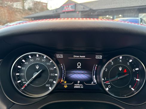 Used 2022 Maserati Ghibli Modena Q4 image 40