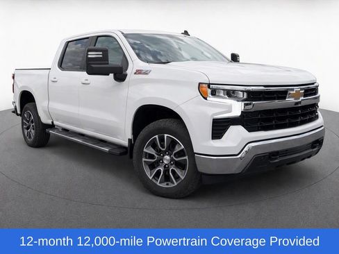 Used 2022 Chevrolet Silverado 1500 LT AWD/4WD image 2