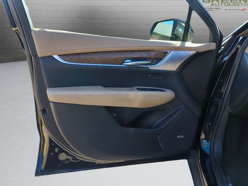 Used 2023 Cadillac XT5 Premium Luxury w/ Platinum Package image 17