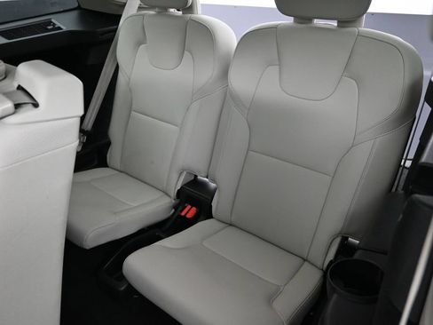 Used 2025 Volvo XC90 B5 Plus w/ Protection Package AWD/4WD image 29