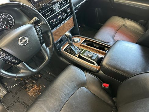 Used 2022 Nissan Armada SL w/ Captain's Chairs Package image 10