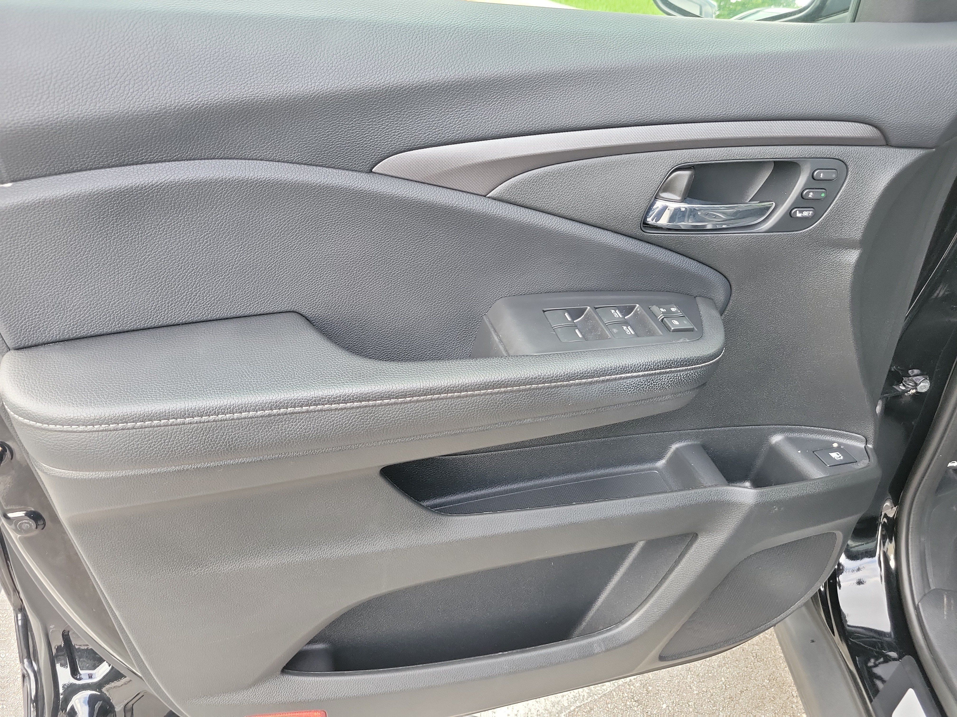 Used 2024 Honda Ridgeline RTL image 19