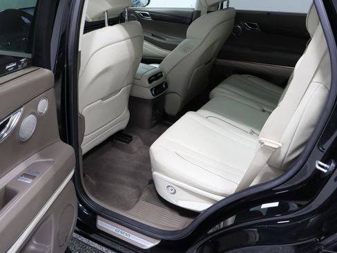 Used 2022 Genesis GV80 3.5T Advanced + image 31