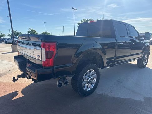 Used 2017 Ford F350 Platinum w/ Platinum Ultimate Package AWD/4WD image 3
