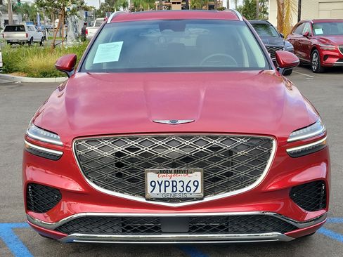Certified 2026 Genesis GV70 2.5T Select AWD/4WD image 6