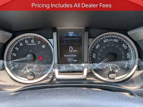 Certified 2022 Toyota Tacoma SR5 AWD/4WD image 29