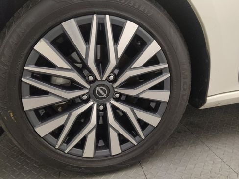 Used 2023 Nissan Altima 2.5 SV image 31