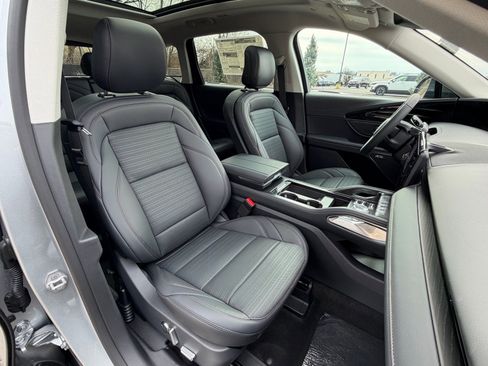 New 2026 Lincoln Nautilus Reserve w/ Jet Appearance Package image 12