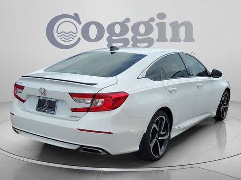 Used 2022 Honda Accord Sport image 3