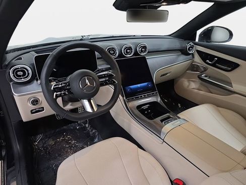Used 2026 Mercedes-Benz CLE 450 4MATIC Cabriolet image 10
