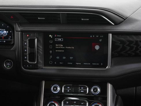 Used 2023 GMC Yukon Denali w/ Denali Reserve Package AWD/4WD image 16