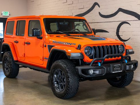 Used 2023 Jeep Wrangler Unlimited Rubicon 4xe AWD/4WD image 14