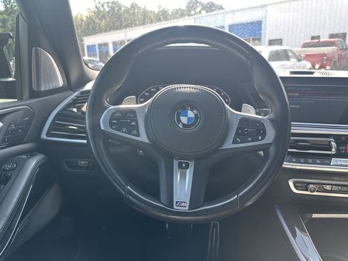 Used 2022 BMW X5 M50i w/ Executive Package image 24