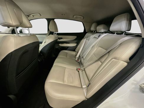 Used 2023 Nissan Ariya AWD image 28