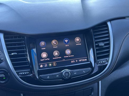 Certified 2022 Chevrolet Trax LT w/ Sport Edition image 23