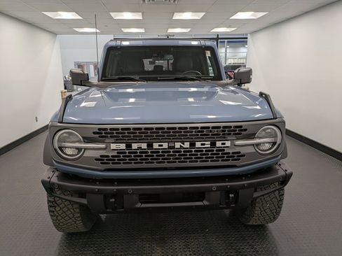 Used 2024 Ford Bronco Badlands image 2